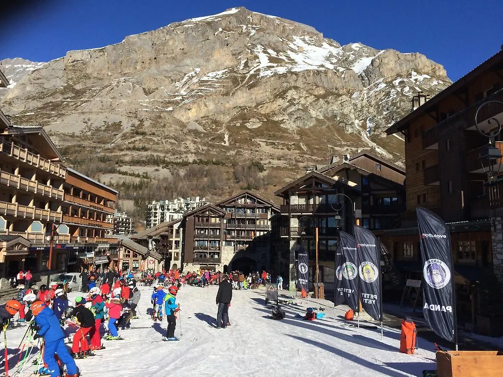 Appartement vue 180° sur massif Val-dʼIsère 0*,