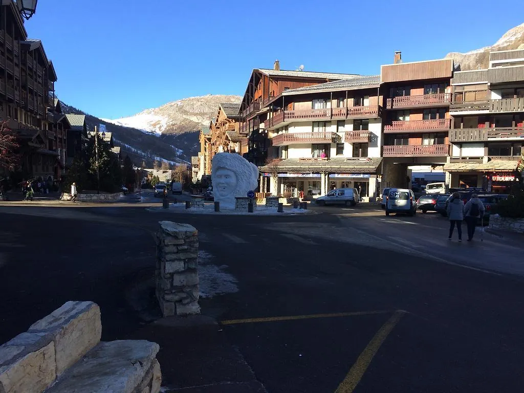 Appartement vue 180° sur massif Val-dʼIsère France